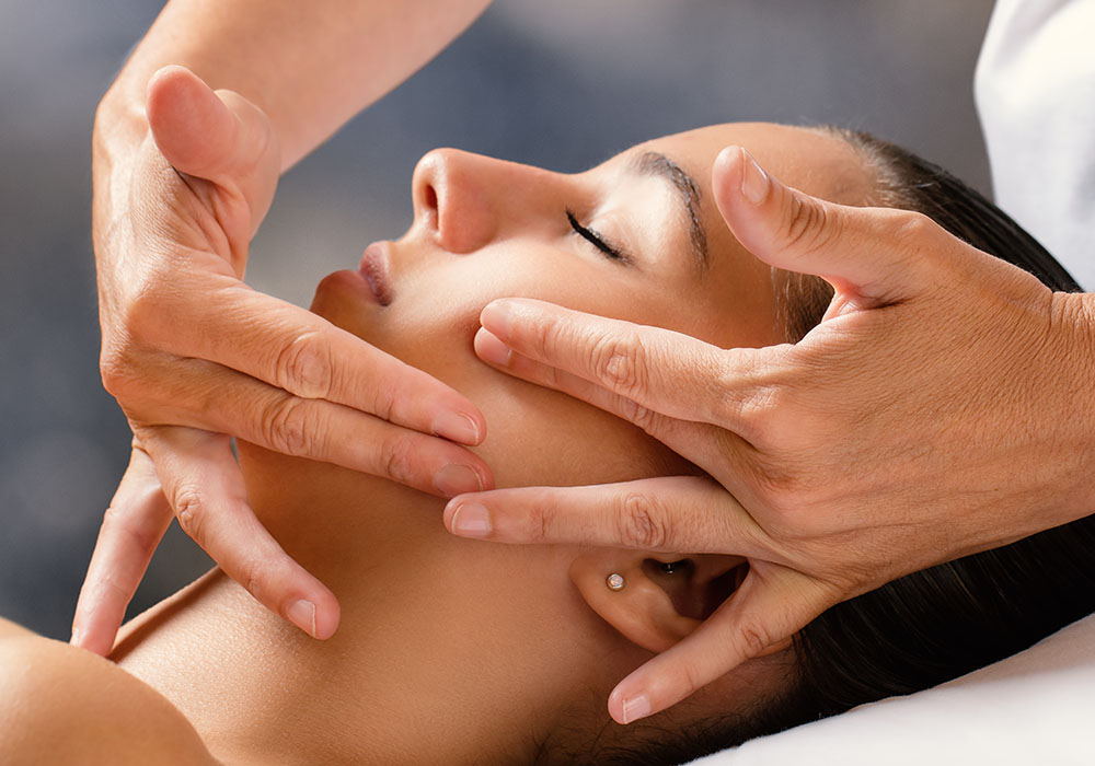 Vietnamesische Gesichtsmassagen